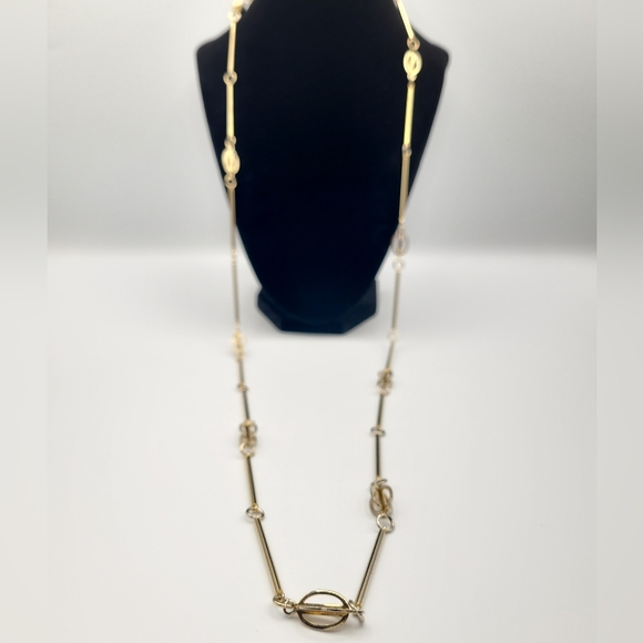 Long Gold Vintage Necklace - Picture 2 of 9